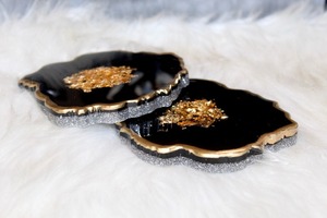 Posavasos de Resina de Alta Calidad, Redondos, Personalizables, con Brillo Dorado, Color Personalizable - Product Image 3