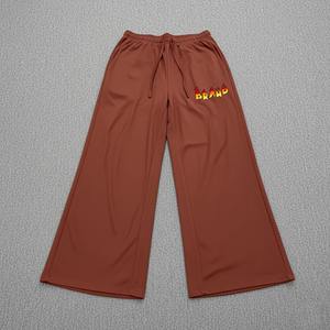 Conjunto de Sudadera con Capucha y Pantalones Cargo de Dos Piezas para Mujer, con Parche Bordado KY, Corte Cuadrado - Product Image 1