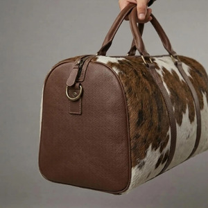 Sacs de voyage en cuir de vachette à poils, vente en gros, fournisseur OEM, logo personnalisé, produits de bagagerie de qualité export, expédition mondiale - Product Image 3