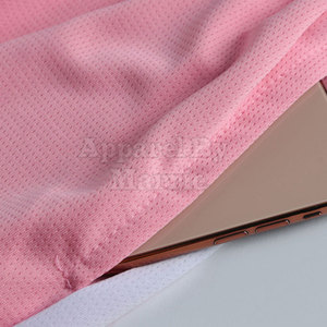 Uniforme de Baloncesto de Alto Rendimiento, Conjunto Deportivo con Tela de Secado Rápido y Opciones de Color Personalizadas para Equipos - Product Image 3