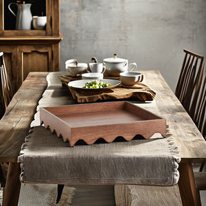 Plateau de service en bois festonné décoratif de haute qualité vaisselle plateau de service en bois d'acacia pour ustensiles de cuisine fabriqués au Vietnam - Product Image 6