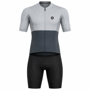 Uniforme de Ciclismo para Hombre, Tejido Transpirable, Diseño Ligero, Ajuste Cómodo, Ideal para Recorridos Largos y Ciclismo al Aire Libre - Product Image 1