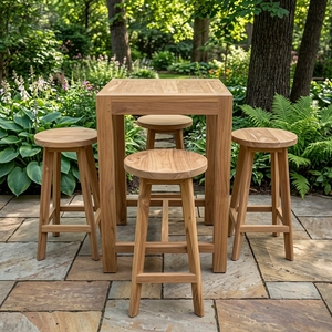 Eleve las reuniones al aire libre con el moderno juego de bar KAG TAB35 de teca reciclada, que incluye taburetes duraderos y una elegante mesa para sala de estar. - Product Image 3