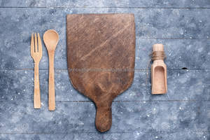 Tabla de cortar de madera maciza rústica personalizable, herramienta de cocina ecológica para picar verduras y servir - Product Image 4
