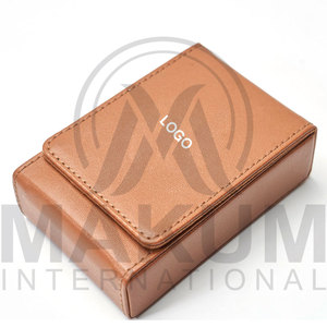 Porte-cartes vintage fin en cuir véritable fait main, durable, pour les voyages, couleur personnalisable - Product Image 2