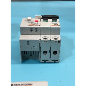 Disjoncteur 4 pôles MERLIN GERIN MULTI9 C60N - Équipements et pièces semi-conductrices d'occasion fiables à l'échelle mondiale - Product Image 6