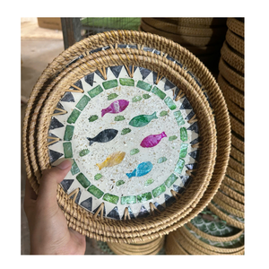 ถาดเสิร์ฟตกแต่งหวายธรรมชาติพร้อมลวดลายโมเสกมุก - Product Image 1