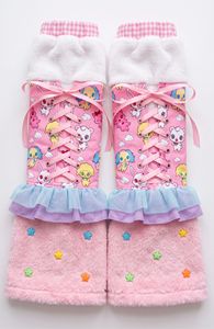 Jambières en fausse fourrure rose style Lolita avec imprimé de personnage, ourlet à volants et design à lacets en ruban - Product Image 4