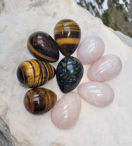 Natural Gemstone <b>Pink</b> Rose Quartz Polished Yoni Pearls Eggs Ladies <b>Drilled</b> Undrilled Valentine's Day Love Portable Ball Globe - Product Image 6