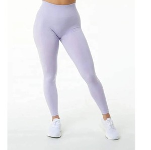 Leggings de Mujer de Cuero Sintético Brillante, Diseño Moderno, Efecto Levanta Glúteos, para Uso Diario, Venta al Por Mayor - Product Image 2