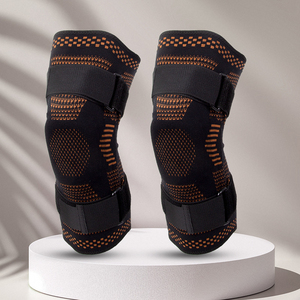 Genouillère de sport respirante à compression pour le fitness, unisexe, noire avec rayures bleues - Product Image 1