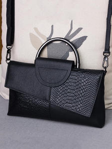 Bolso de Mano Cuadrado de Cuero Hecho a Mano de Primera Calidad, Elegante para Damas, para Fiestas, Eventos Nocturnos y Uso Casual, por M/S SHAAD HANDICRAFTS - Product Image 6