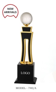 Trofeo Deportivo Portátil Chapado en Oro con Base Negra y Esfera Plateada, Metal Fundido a Presión, Grabado, Listo para Eventos Deportivos y Premios - Product Image 5