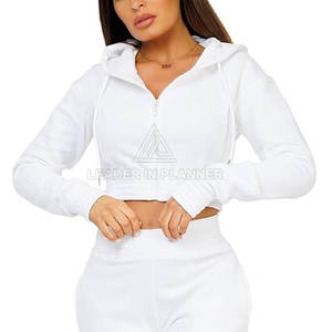 Nouveau design de survêtements courts pour femmes, col rond, fabriqué au Pakistan, prix bas, survêtement court pour femmes en ligne - Product Image 2