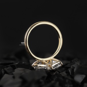 Anillo de compromiso de diamantes cultivados en laboratorio Toi Et Moi, corte pera esmeralda, oro amarillo de 14K, anillo de aniversario de dos piedras para ella, proveedor mayorista - Product Image 5
