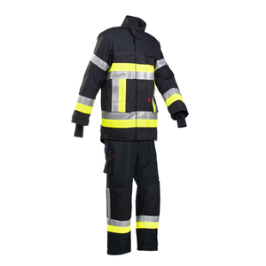 Overol de seguridad de la mejor calidad, de alta demanda, resistente al calor, antibacteriano, impermeable y cómodo. - Product Image 1