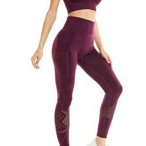 Conjunto de yoga ligero y cómodo para mujer, ideal para entrenamiento y ejercicio en el gimnasio. - Product Image 6