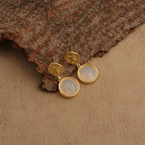 Pendientes de ópalo con baño de oro y engaste de bisel, joyería llamativa para esposa V - Product Image 1