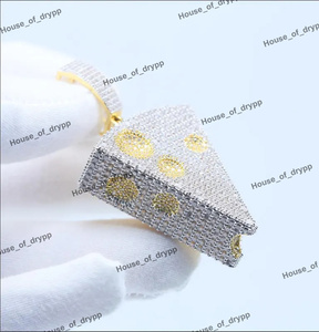 Colgante de Queso de Lujo en Plata 925 con Acabado de Diamantes Moissanite, Collar de Hip Hop para Hombre y Mujer - Product Image 3