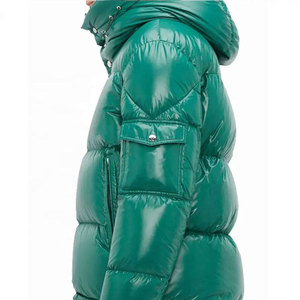 Vestes matelassées d'hiver chaudes et épaisses en polyester, color-block, avec capuche, pour hommes, nouvelle mode, sur mesure, vente en gros - Product Image 3
