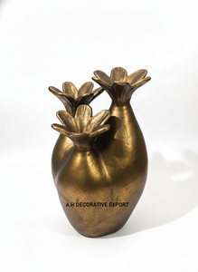 Vase en aluminium à triple bec verseur, couleur grenade, or antique |   Centre de table moderne pour mariage, décoration de maison de luxe écologique - Product Image 5