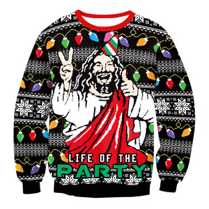 Pull de Noël rouge personnalisé avec motif chien et nom personnalisé – Le pull de vacances moche idéal - Product Image 4