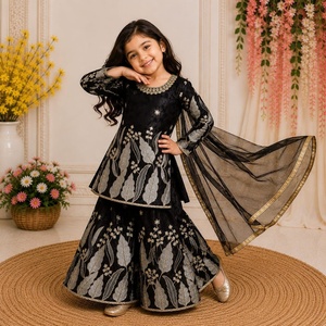 Ensemble jupe et haut traditionnel indien pakistanais noir brodé pour fille, coupe ample, pour mariage - Product Image 2