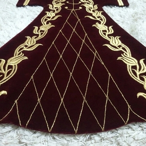 Tapiz Otomano Tradicional de Terciopelo, Bordado a Mano con Motivo de Tulipán en Hilos Dorados, Decoración Turca para el Hogar - Product Image 3