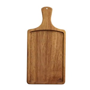 Planche à découper et planche à hacher en bois naturel écologique REHMAN CRAFT avec poignée intégrée, épaisseur 1,5 cm, passe au lave-vaisselle - Product Image 5