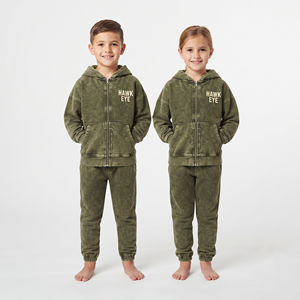 Conjunto Deportivo de Dos Piezas para Niños, Color Verde Oliva, Lavado Ácido, de Alta Calidad, con Sudadera con Cremallera Completa y Pantalones, Estilo Casual - Product Image 2