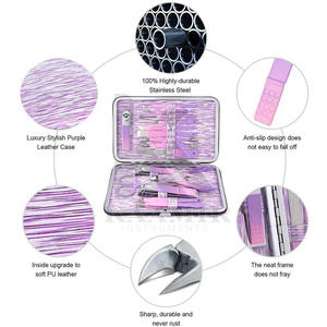 Ensemble de manucure et pédicure haut de gamme, de qualité supérieure, fabriqué sur mesure en acier inoxydable léger, avec emballage personnalisé - Product Image 3