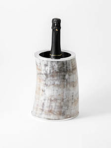 Bouteille en corne de buffle écologique faite à la main pour cadeaux historiques et décoration, flacon en corne naturel poli personnalisable en provenance d'Inde - Product Image 4