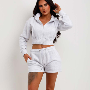 Conjunto Deportivo de 2 Piezas para Mujer, Color Gris, Sudadera Corta con Capucha, Pantalones Cortos, Cierre de Cremallera, Estilo Casual para Primavera, Color Sólido, Bolsillos Laterales - Product Image 1