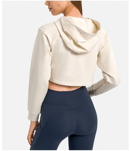 เสื้อฮู้ดครอปพิมพ์ลายแขนยาวสำหรับผู้หญิง คุณภาพสูง สไตล์สตรีทแวร์สำหรับฤดูหนาว ราคาสมเหตุสมผล ขายดี - Product Image 4