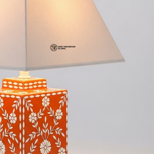 Lampe de luxe avec incrustation florale orange |   Lampe de table artisanale pour intérieurs élégants - Product Image 4