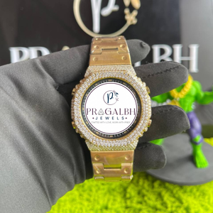 นาฬิกา Pragalbh Jewels ประดับเพชรหรูหรา สไตล์ฮิปฮอป ตัวเรือนทองคำประดับเพชรแบบ Pavé นาฬิกาควอตซ์ นาฬิกาโมอิสซาไนต์ - Product Image 1