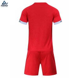 Uniforme de Fútbol de Alta Calidad en Color Rojo Sólido con Diseño Personalizado, Uniforme Deportivo de Entrenamiento para Adultos al por Mayor - Product Image 3