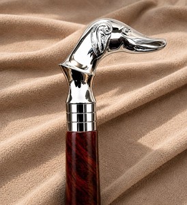 Bastón de madera de lujo con cabeza de perro de latón cromado, bastón de caballero de madera dura, diseño vintage, OEM, venta al por mayor, para exteriores - Product Image 1