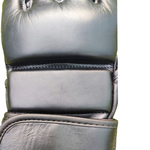 Gants de combat MMA professionnels à demi-doigts avec logo personnalisé, en cuir respirant, à lacets - Product Image 5