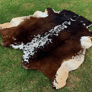 Alfombra decorativa de piel de vaca, tapete de cuero natural de vaca para decoración de interiores, alfombra de cuero de vaca premium. - Product Image 3