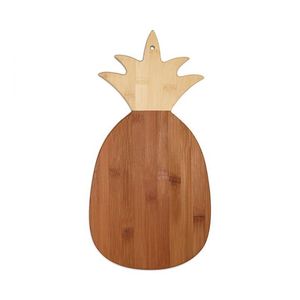 Tabla de cortar de madera natural hecha a mano con ranura para recoger jugo, para cortar carne y preparación profesional en la cocina. - Product Image 2