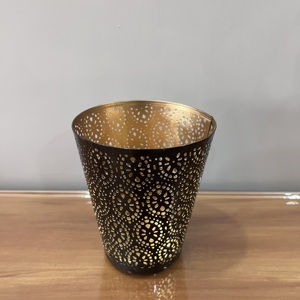 Décoration de table en fer gravé décoratif, finition noire V659, design artisanal - Product Image 4
