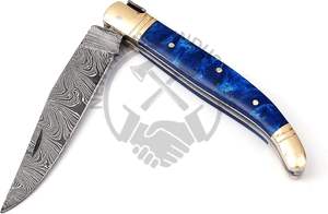 Couteau pliant de chasse de style Laguiole, lame en acier Damas, meilleur couteau de poche tranchant avec poignée en résine bleue et pommel en laiton. - Product Image 5
