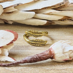 Trendy <b>Top</b> Choice <b>Feather</b> Ring Boho Brass Rings For Women 18k Gold Plated Plume Statement Dainty Jewelry Wholesale/OEM/ODM - Product Image 1