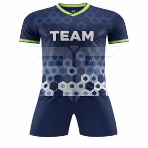 Uniforme de Fútbol Personalizado con Tela de Poliéster 100% de Secado Rápido, Colores y Logotipo Personalizados para un Rendimiento Óptimo en el Campo - Product Image 3