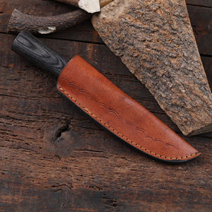 Cuchillo de Caza y Camping Nordic Forge de Acero de Damasco con Hoja Fija de 8.65 Pulgadas, Punta Caída, Mango de Madera Pakka de Grado Industrial, Personalizado OEM - Product Image 6