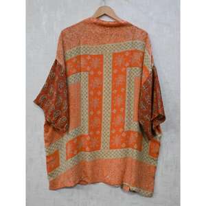 Kimono court en soie patchwork, robe en soie faite à la main, veste légère pour femme, vêtements de détente bohèmes, kimono d'été - Product Image 4