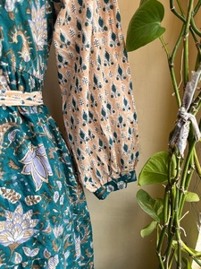 Robe longue maxi décontractée à col en V et manches longues, imprimé floral 100 % coton, collection 2026, prix usine - Product Image 4
