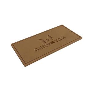 Badge en caoutchouc de silicone PVC souple personnalisé de qualité supérieure, patch logo 3D gaufré pour vêtements, chaussures, sacs, casquettes, transfert thermique - Product Image 1