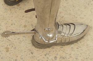 Armure de jambe complète médiévale en acier, faite à la main, de style gothique, avec sabaton, pour reconstitution historique, protection de jambe, armure de chevalier et costume de la Renaissance - Product Image 5